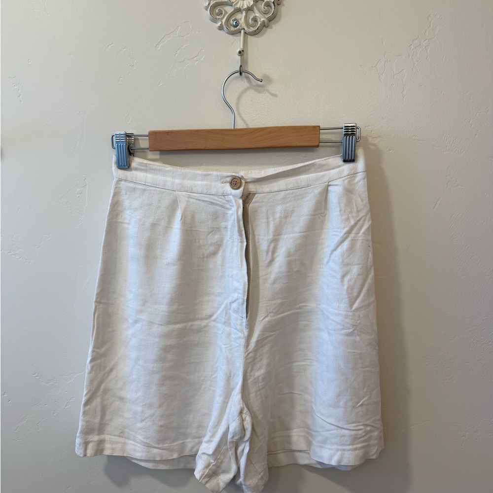 Women's White Linen Shorts